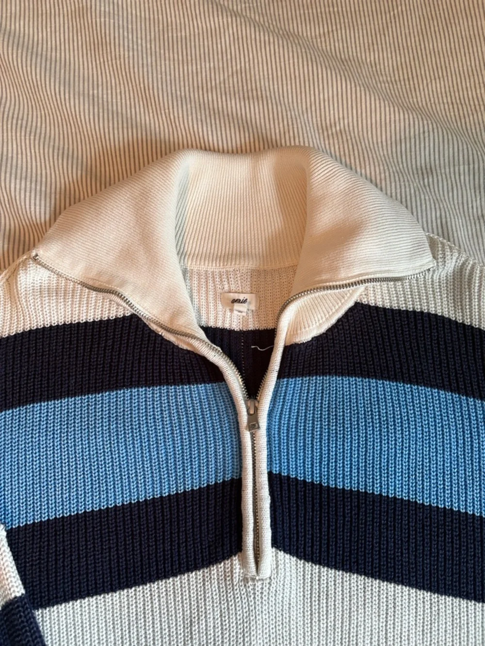 Sweater - Picture 3 of 4